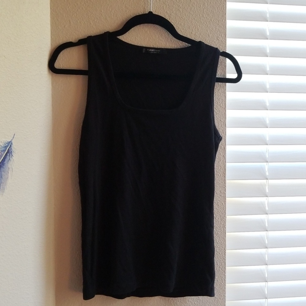 Mango Black Top